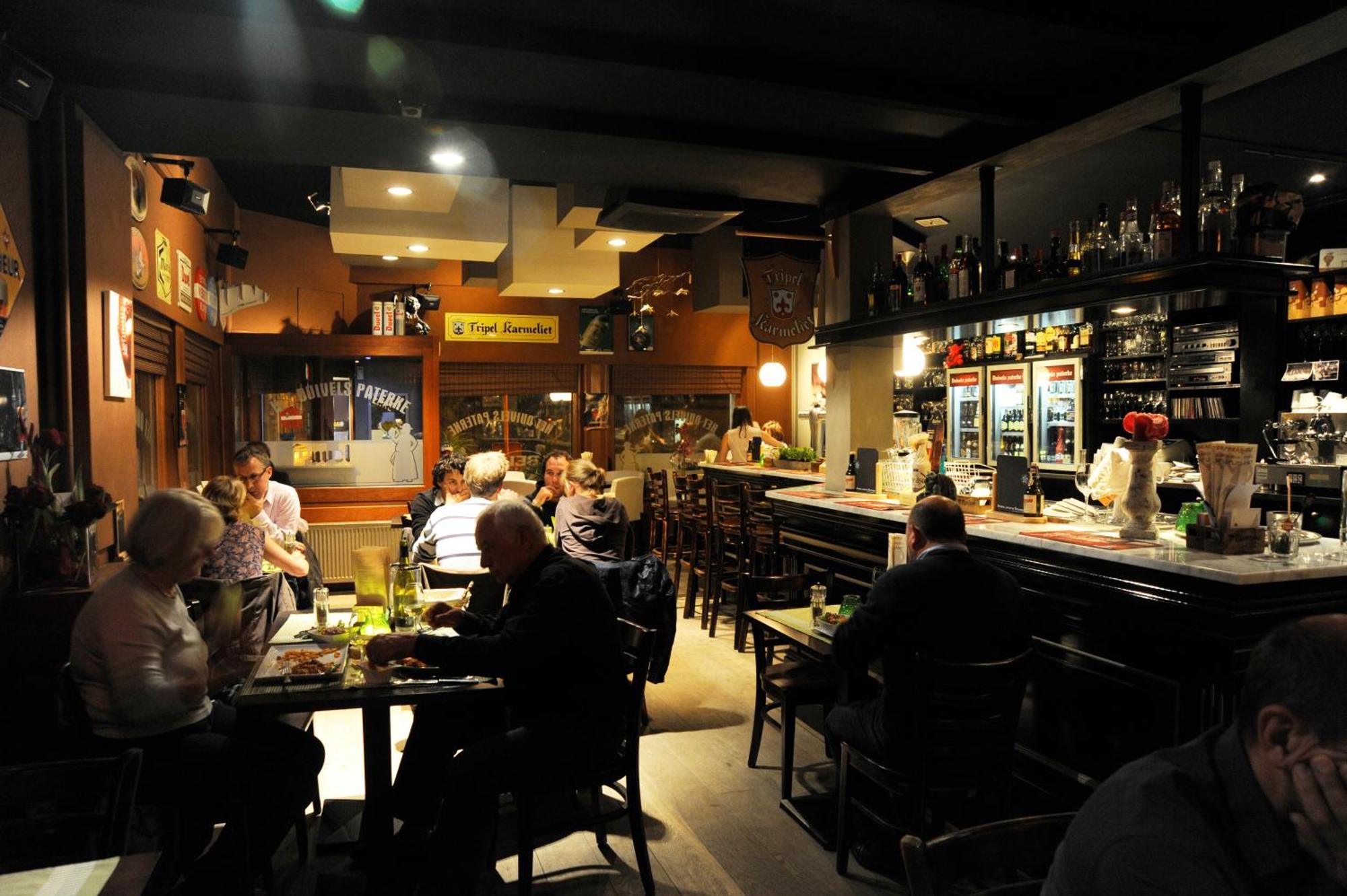Hotel Duivels Paterke Harelbeeksestraat 29, 8500 Κόρτρικ Εξωτερικό φωτογραφία